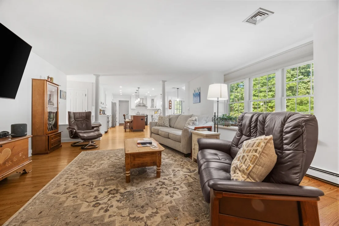 Photo of 101 Diniz Drive