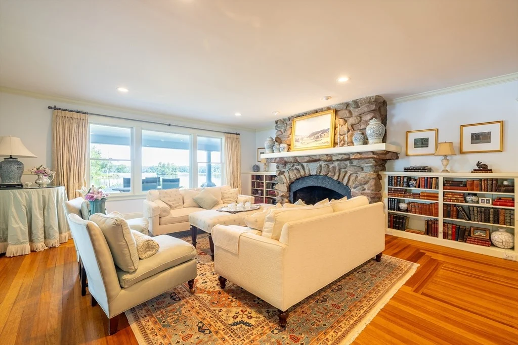 Photo of 15 Geneva Rd