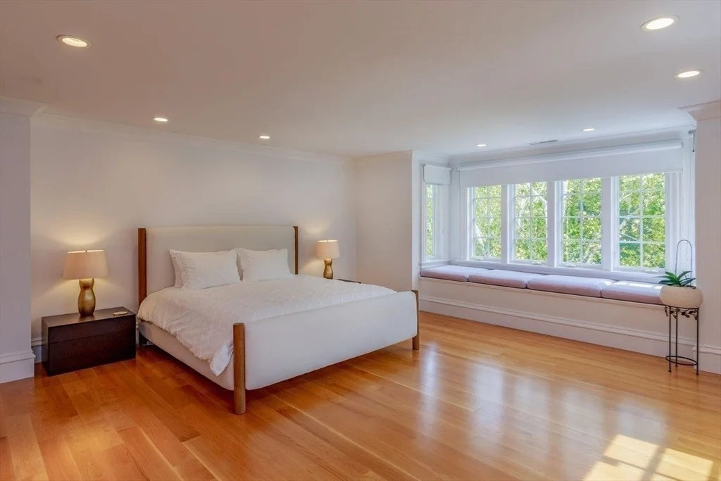 Photo of 18 Longmeadow Drive
