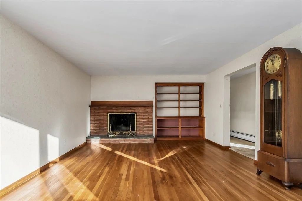 Photo of 31 Webster Ave