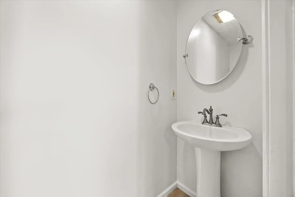 Photo of Unit 1 at 6 Robin Circle