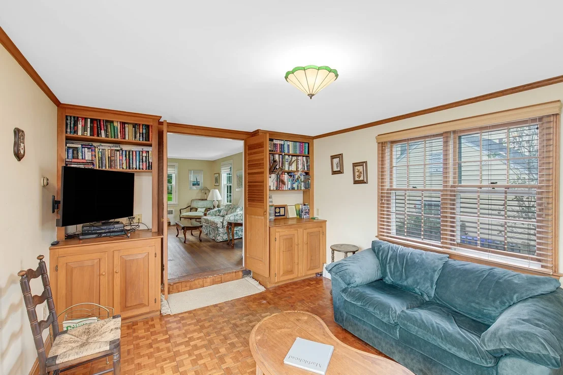 Photo of 18 Mohawk Rd