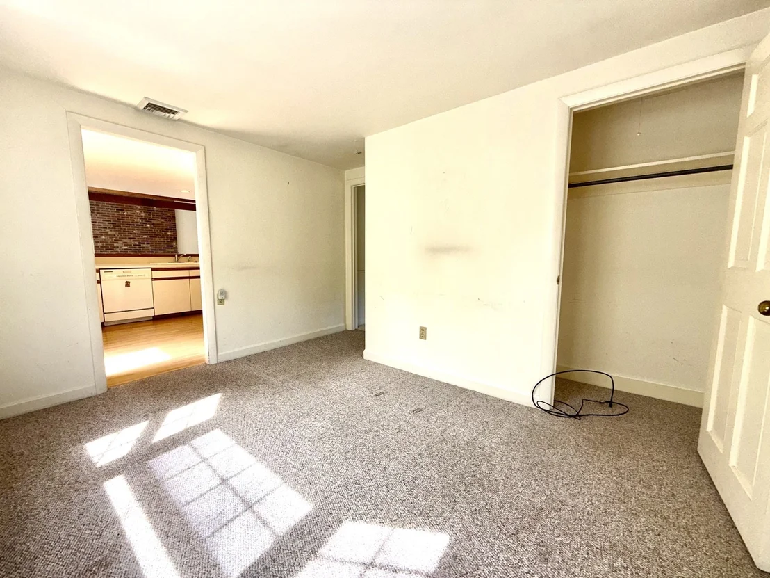 Photo of 87 Hinckley Circle