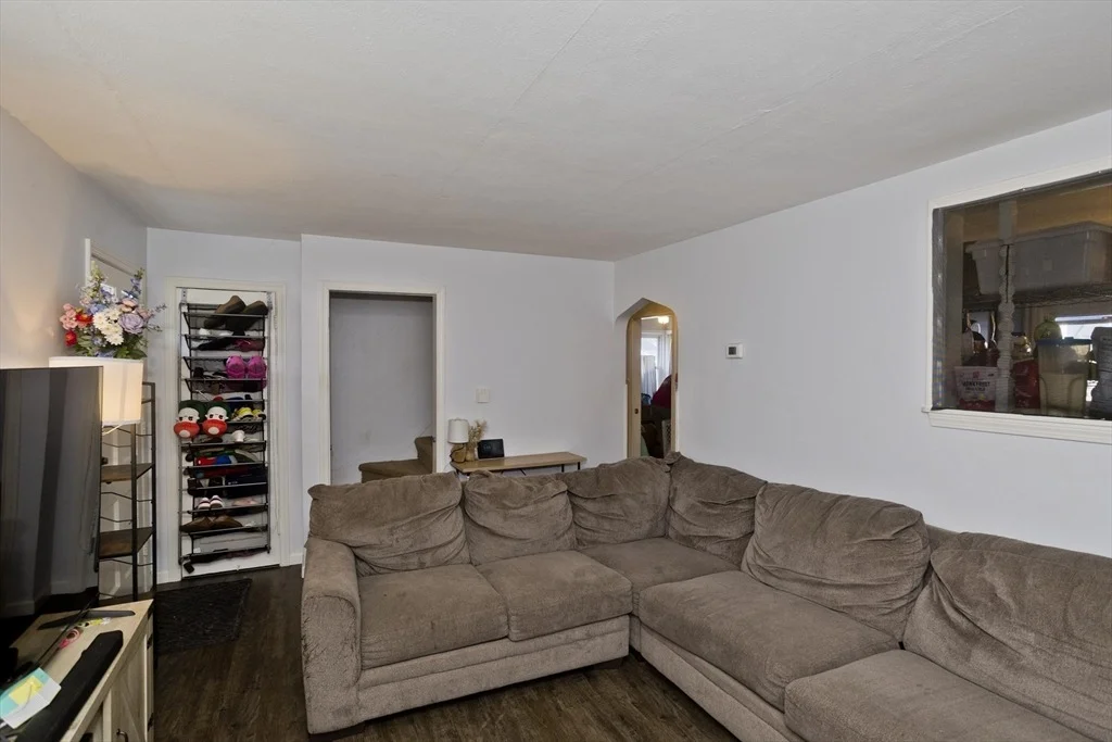 Photo of 39 Seymour Ave