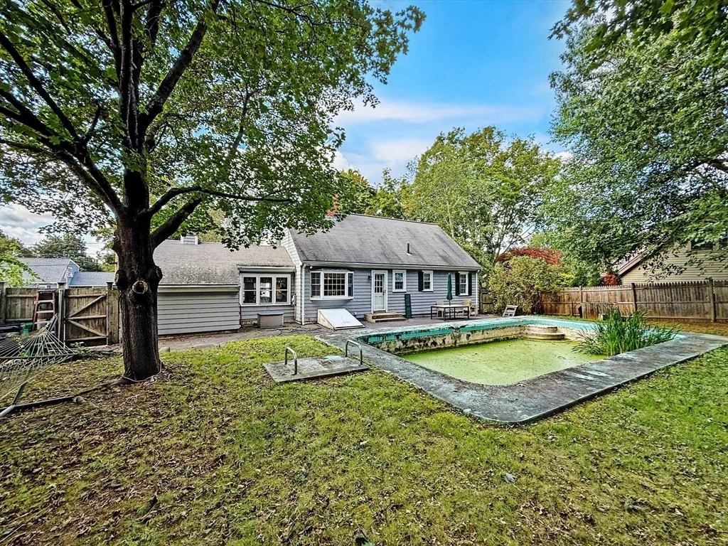 Photo of 8 Thorndike Rd