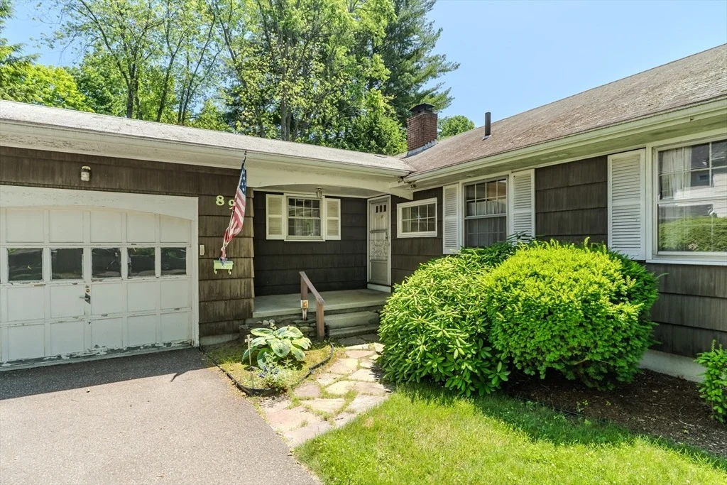 Photo of 89 Lake St