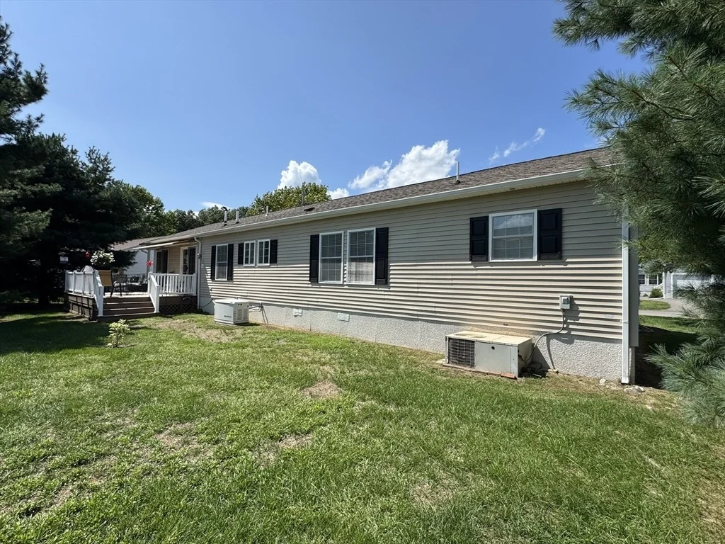 Photo of 61 Brookstone Dr.