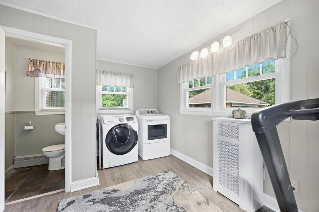 Photo of 154 Ely Ave