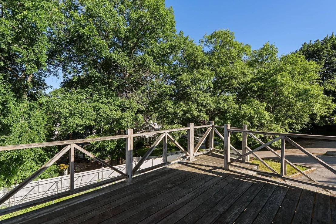 Photo of 298 Forest St