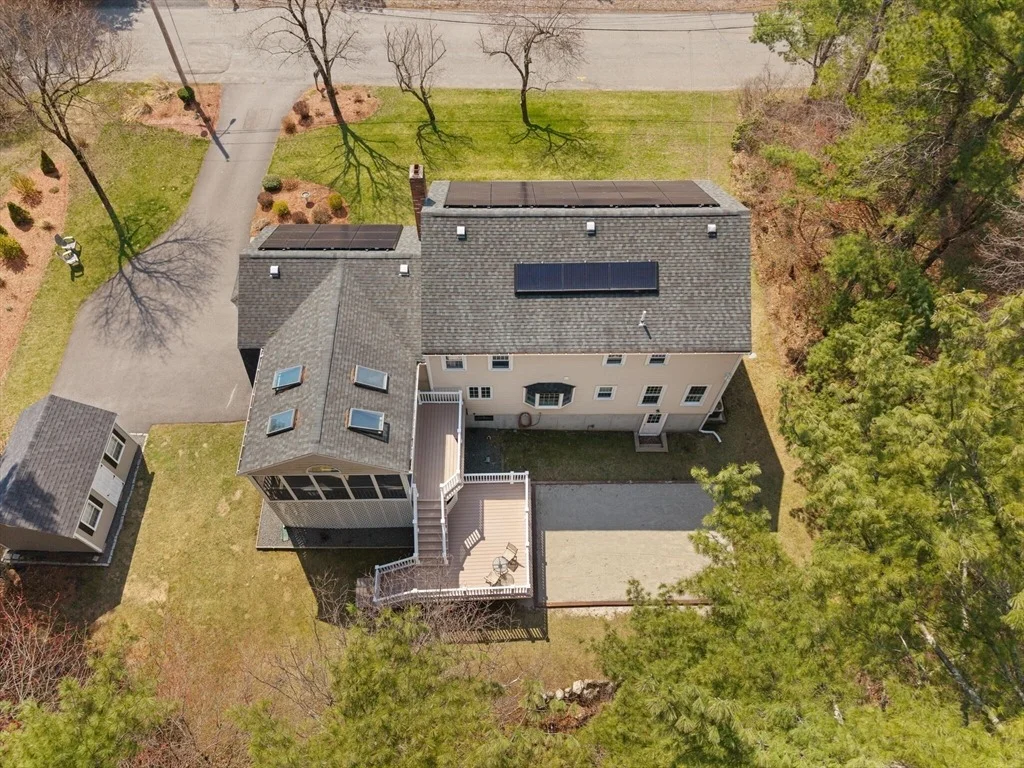 Photo of 35 Meadowbrook Dr