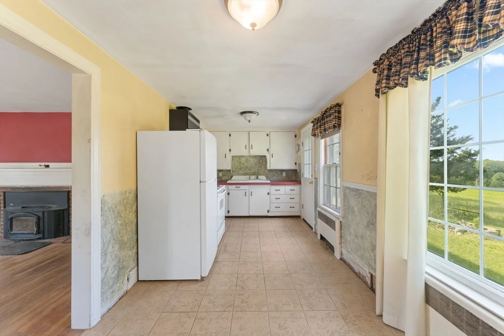 Photo of 282 7 Mile Rd
