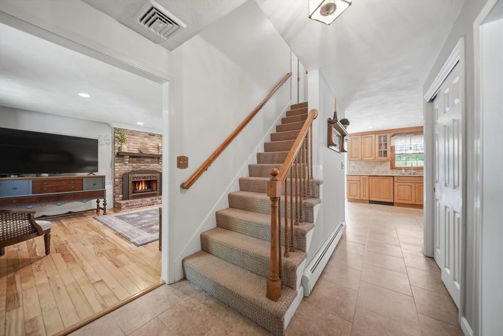 Photo of 16 Parsonage Hill Rd