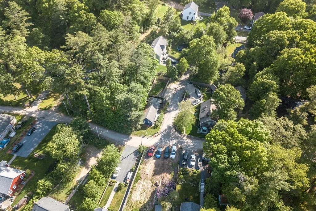 Photo of 254 Lakeside Road