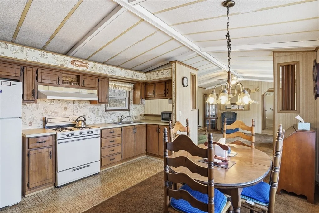 Photo of 131 Leo Drive