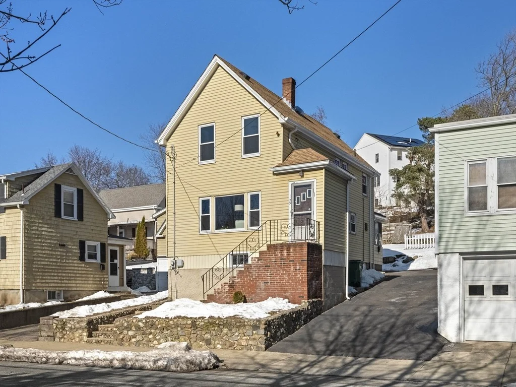 Photo of 125 Walnut St