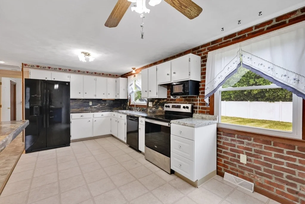 Photo of 49 Bamforth Rd