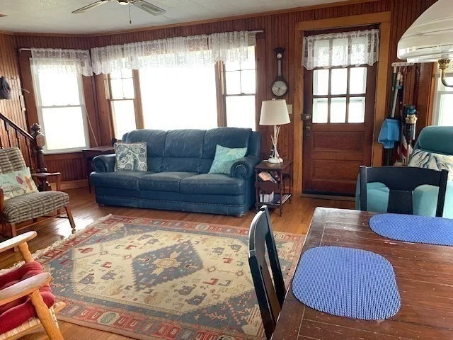 Photo of 114 Long Beach