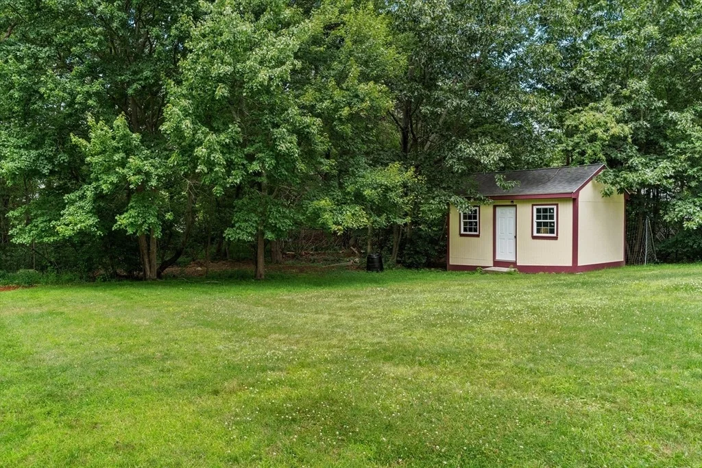 Photo of 9 Brentwood Dr