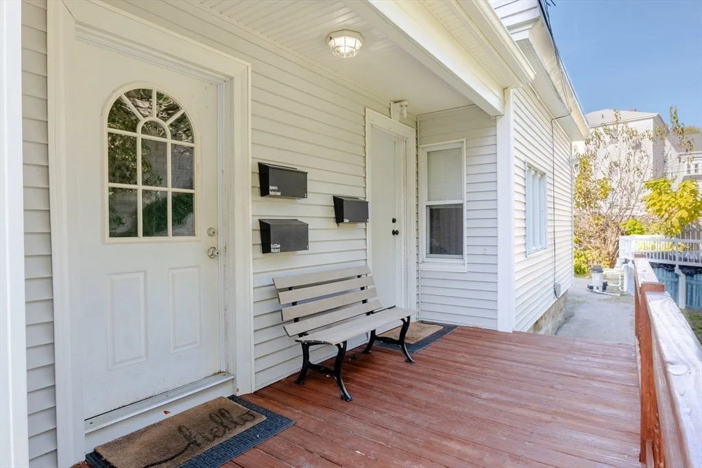 Photo of 8 Gladding Pl