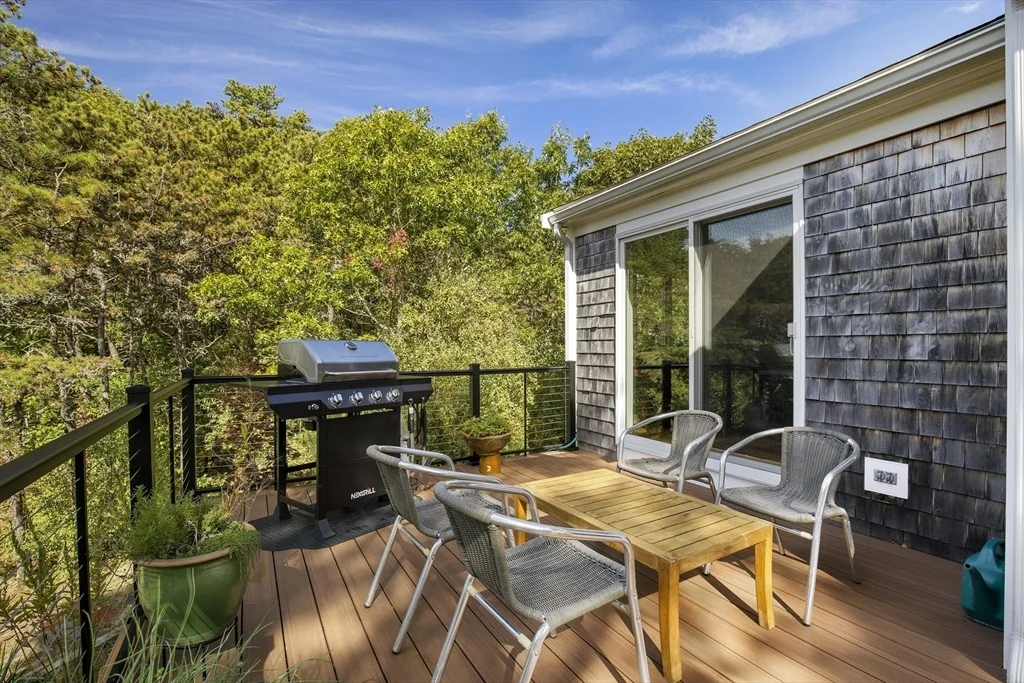 Photo of 225 Coles Neck Rd