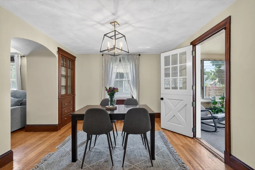 Photo of 25 Pleasant St.