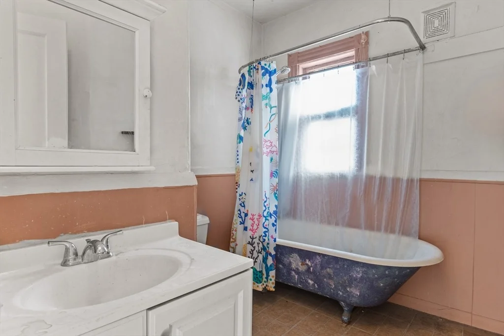 Photo of 15 Willow Ave