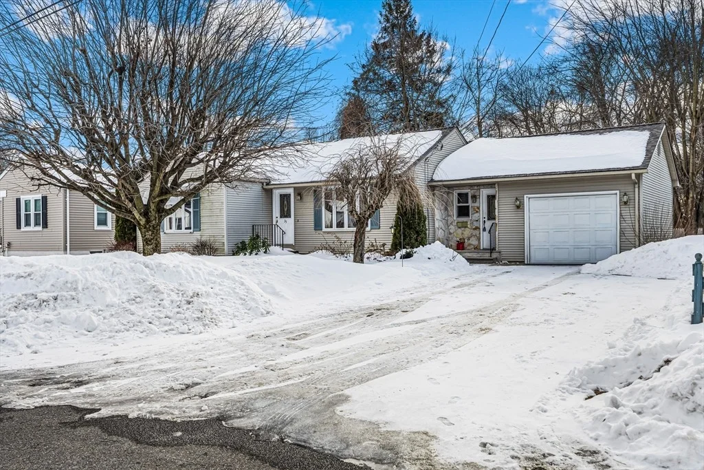Photo of 35 Silvin Rd