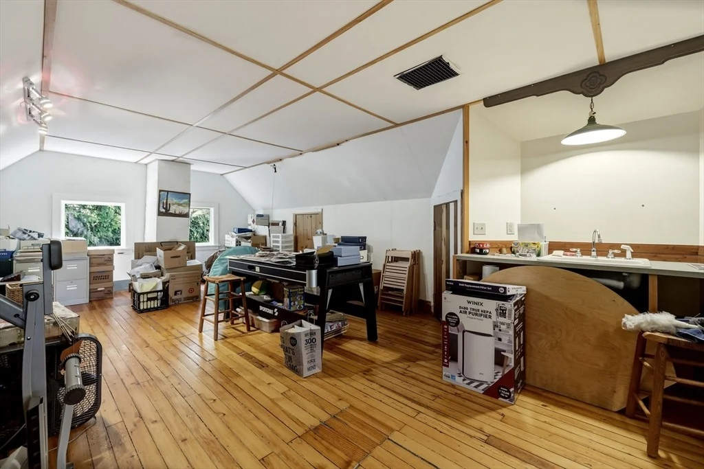 Photo of 91 Sunset Ave