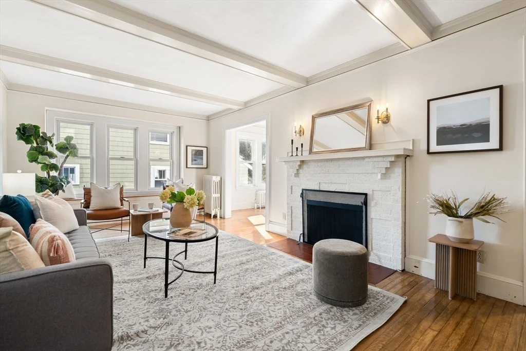 Photo of 305 Park Ave