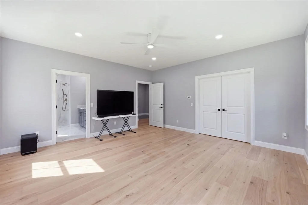 Photo of 17 Silvergrass Ln
