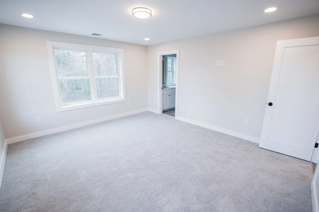 Photo of 32 Paul Rd
