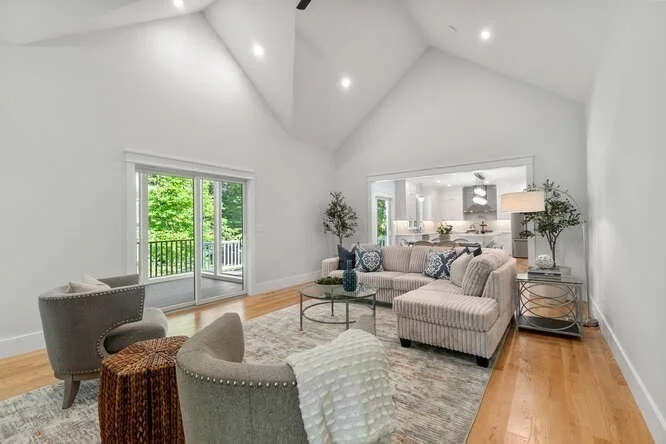 Photo of 18 Jeffrey Circle