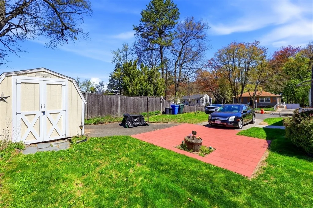 Photo of 240 Pasco Rd