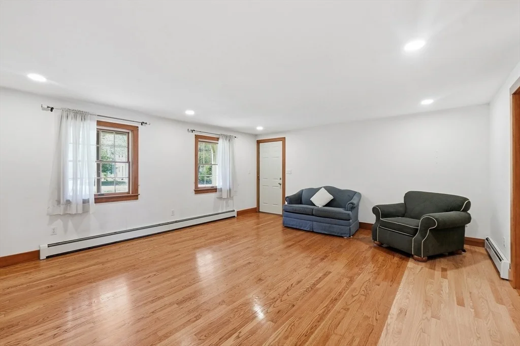 Photo of 269 Harvard Rd