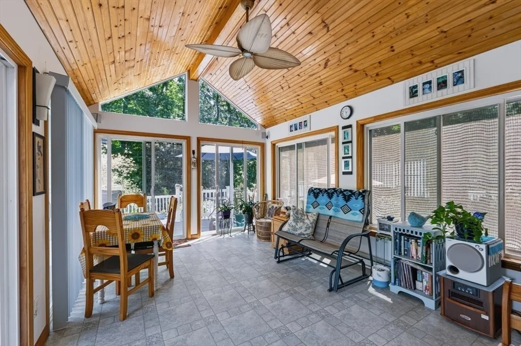 Photo of 19 Middle Rd