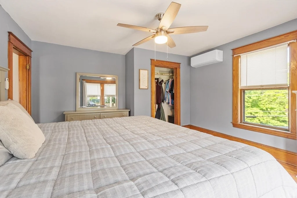 Photo of 147 Wallingford Ave