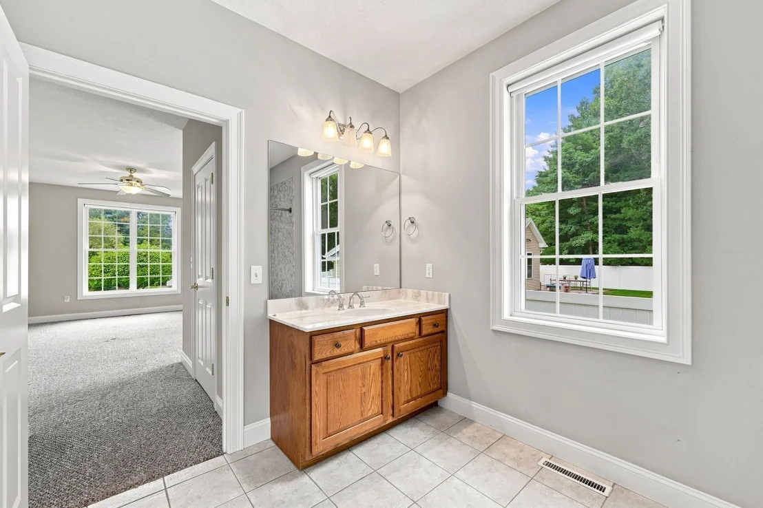 Photo of 33 Caddyshack Dr