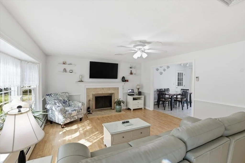 Photo of 24 Starlight Dr