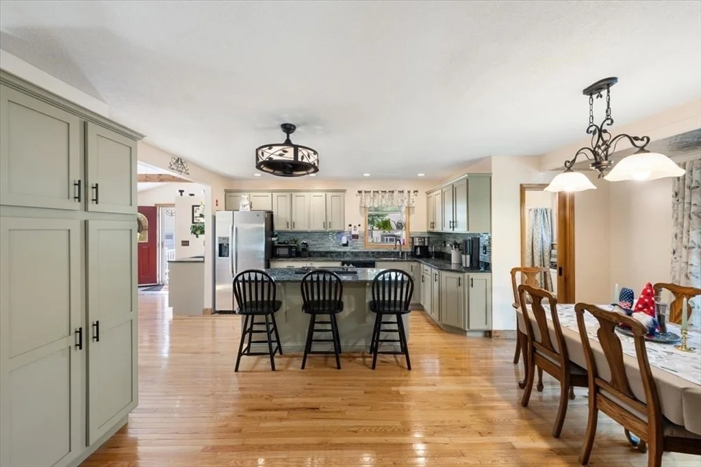 Photo of 472 Potter Rd.