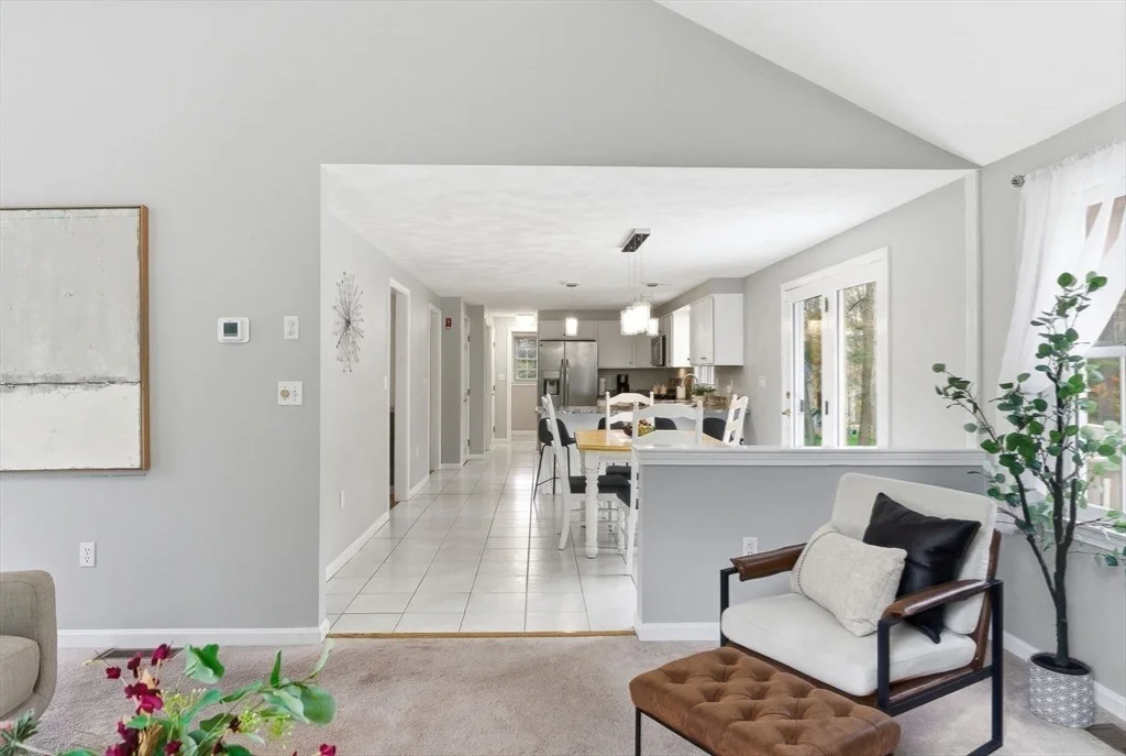 Photo of 6 Kristyn Ln