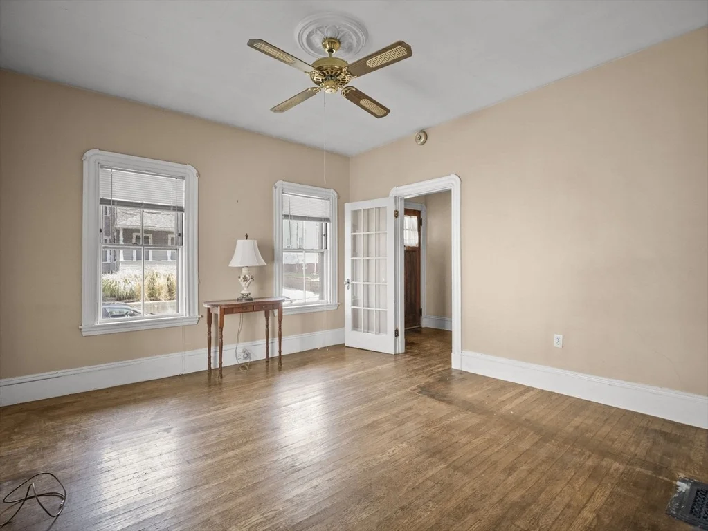 Photo of 27 Alpine St
