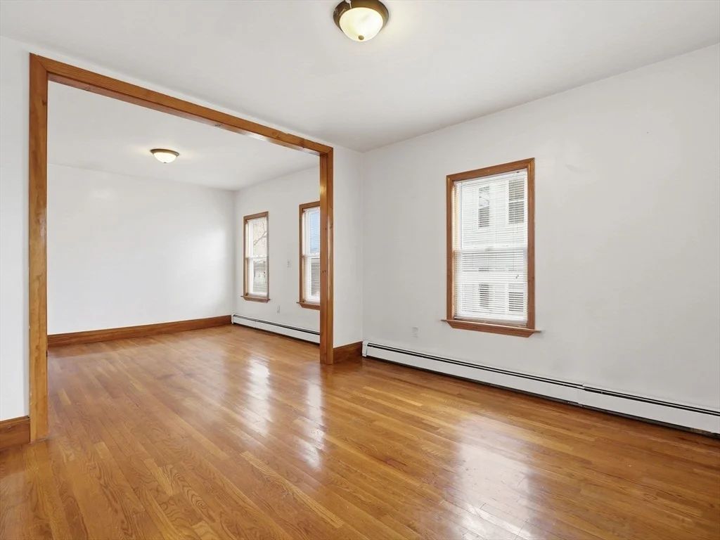 Photo of 10 Almont Ave
