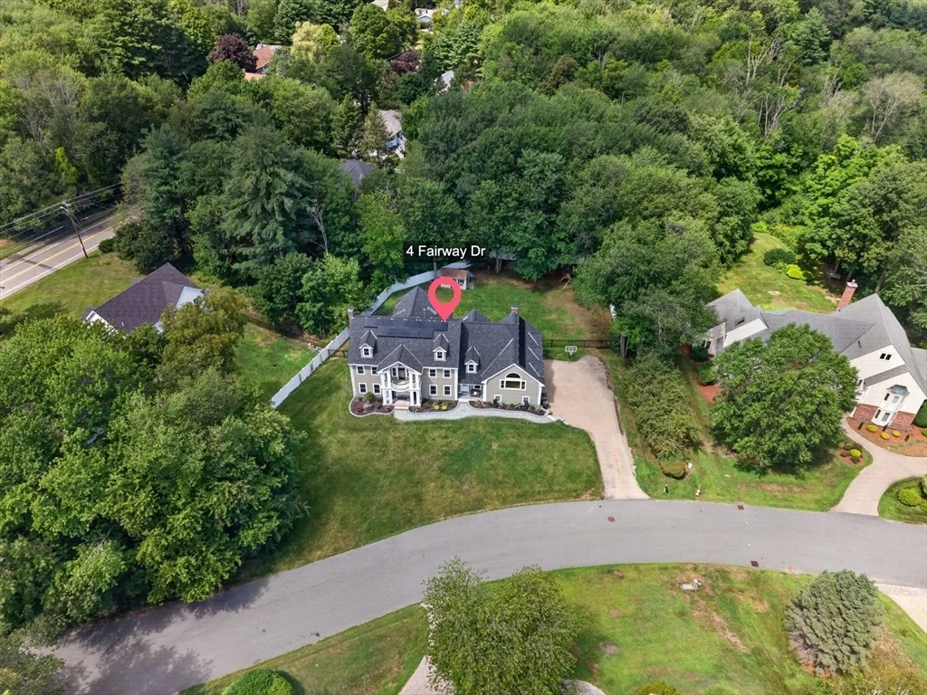 Photo of 4 Fairway Dr