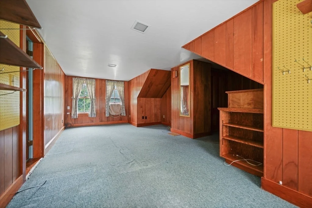 Photo of 651 Point Road