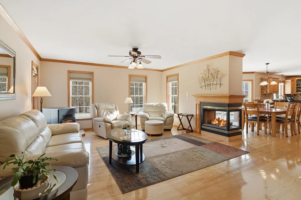Photo of 42 Schneider Rd