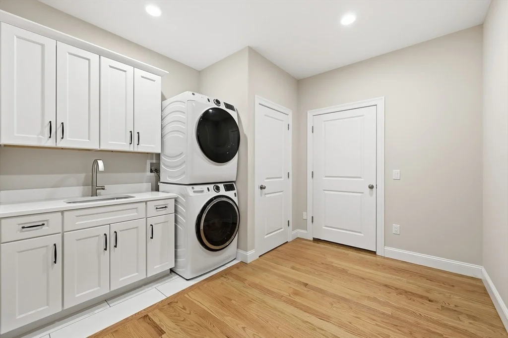 Photo of 28 Sycamore Cir