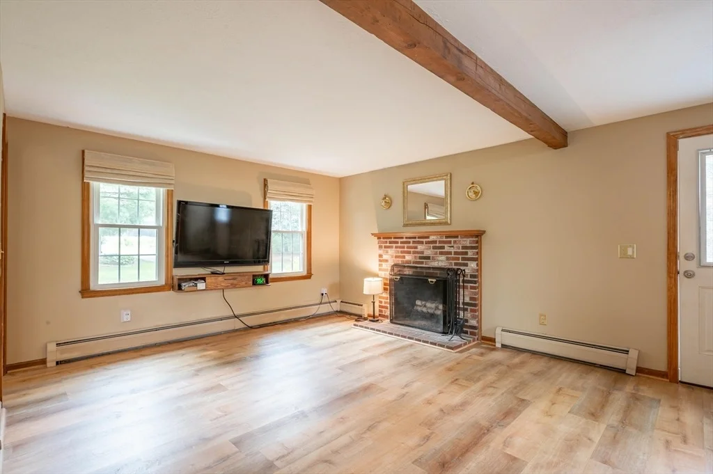 Photo of 154 Nashua Road