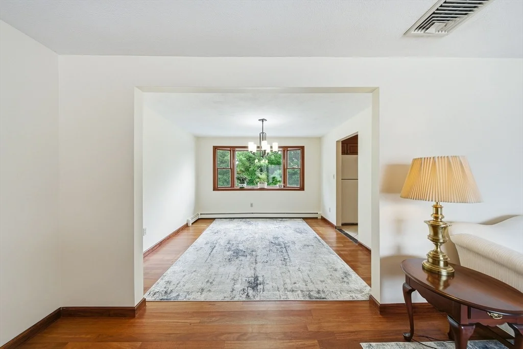 Photo of 12 Thomas Cir