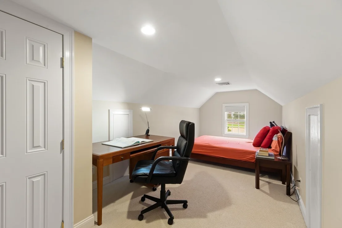 Photo of 48 Locksley Rd