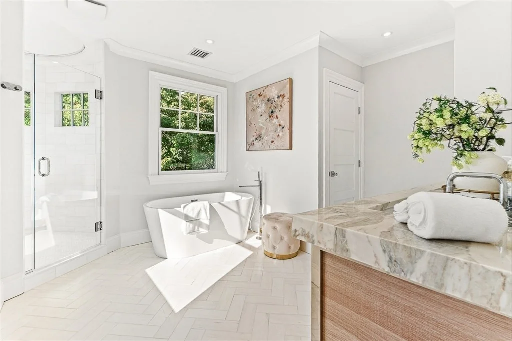 Photo of 6 Lakeview Road